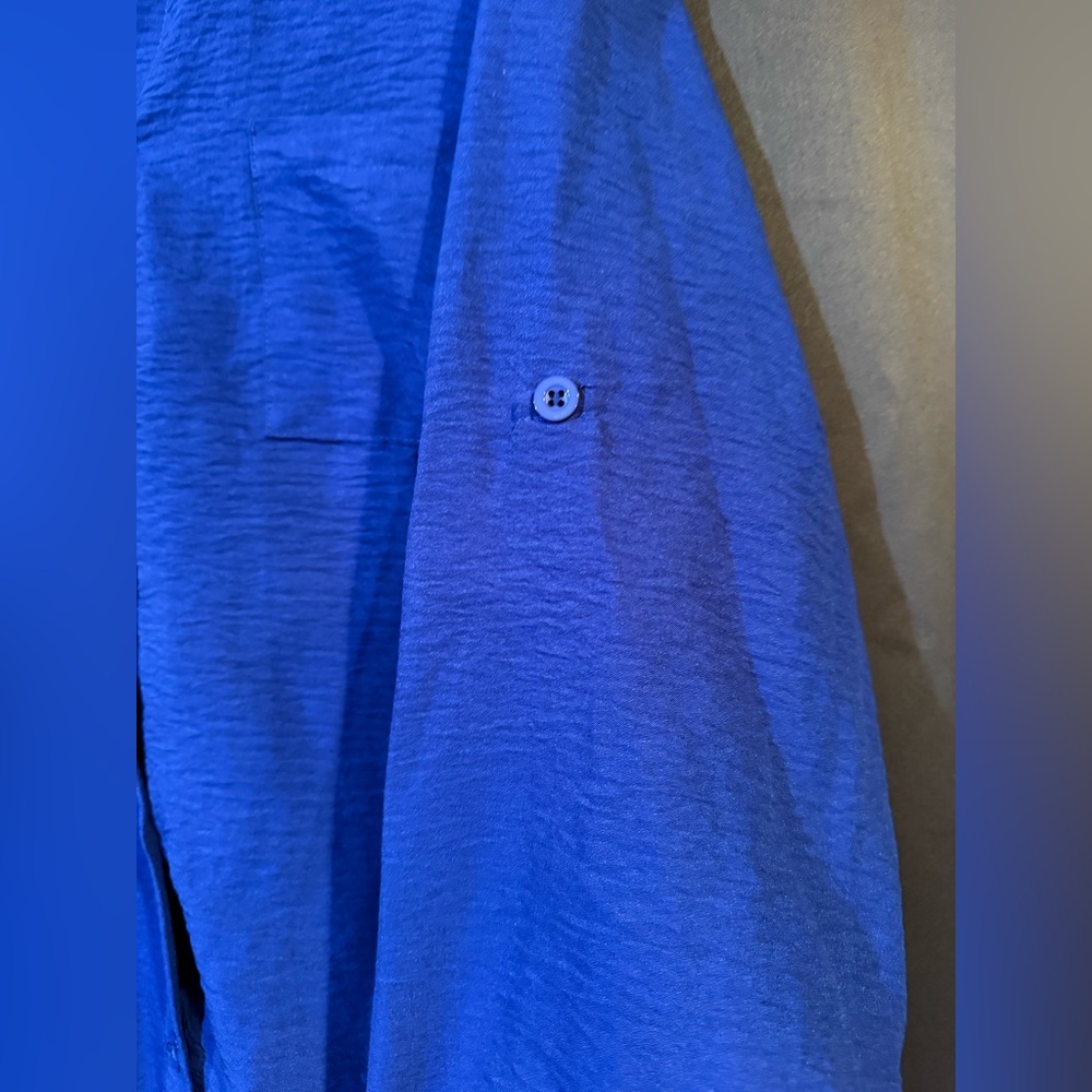 Women’s Rouched Casual Button Down Oversized Shirt Small BNWT - Picture 4 of 9